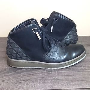 Jordan Instigator Black/Black Men's size 9
